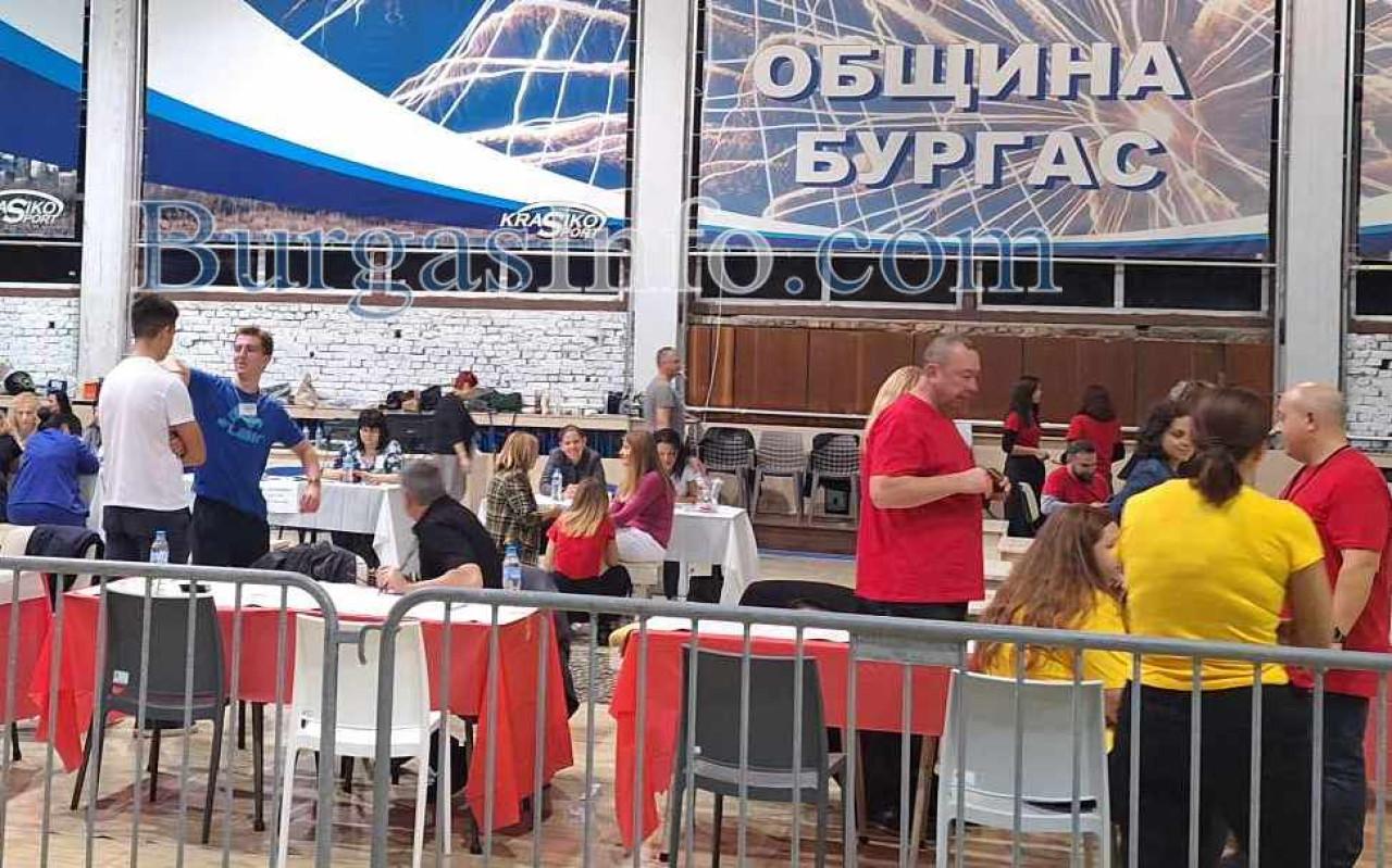 Официални резултати от 99,12% протоколи в Бургас: Димитър Николов – 60,47%, листата на ГЕРБ – 35,78% Официални-резултати-от-99,12%-протоколи-в-Бургас:-Димитър-Николов-–-60,47%,-листата-на-ГЕРБ-–-35,78%