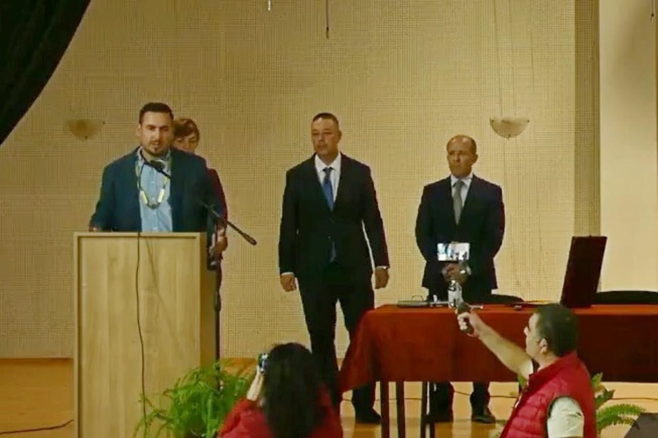 Димитър Германов предаде местната власт в Приморско на Иван Гайков: Надградете постигнатото и изпълнете ангажиментите пред жителите Димитър-Германов-предаде-местната-власт-в-Приморско-на-Иван-Гайков:-Надградете-постигнатото-и-изпълнете-ангажиментите-пред-жителите