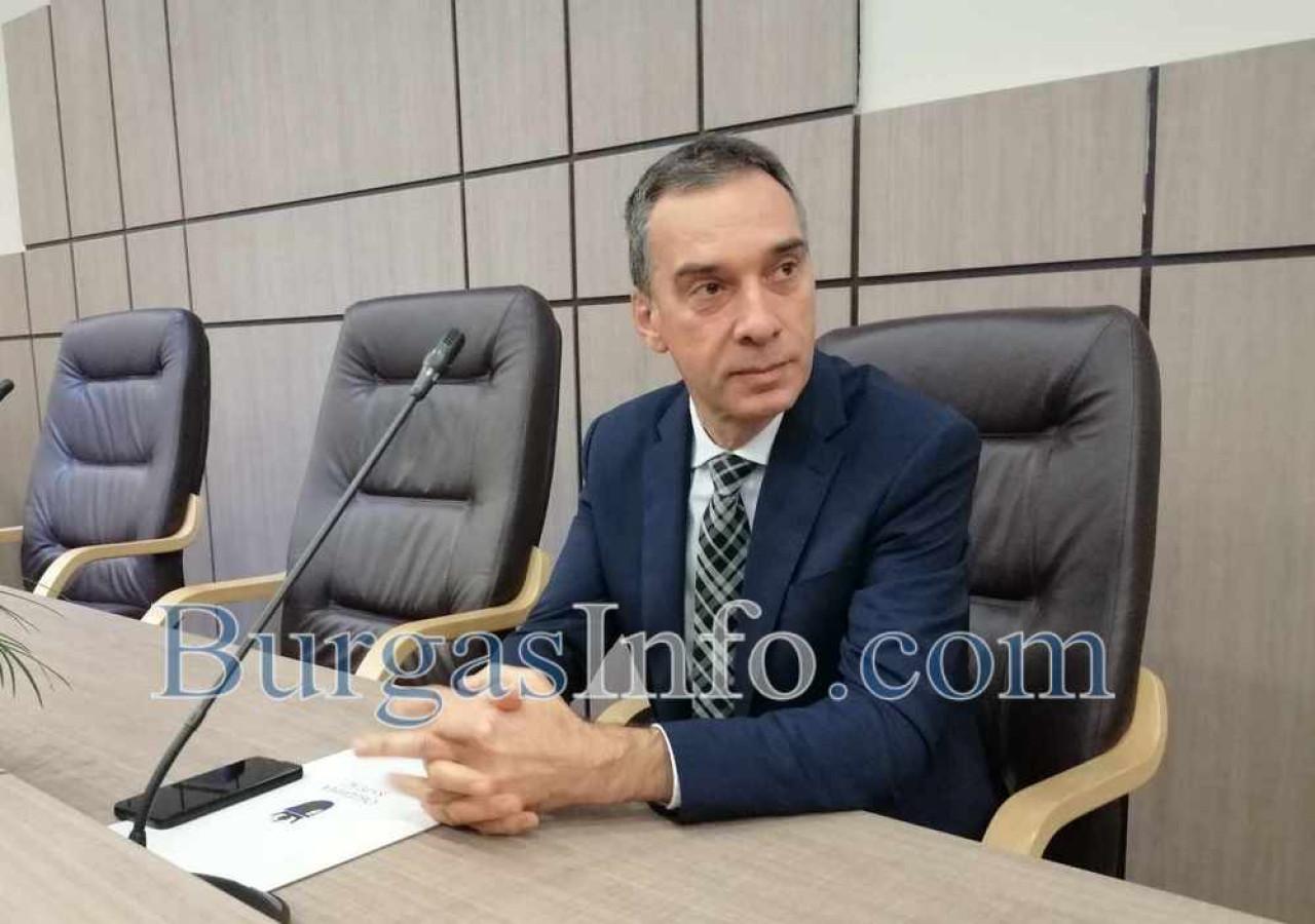 Кметът Димитър Николов преди първата сесия на ОбС: Очаквам подкрепа от всички за успешните проекти на Бургас Кметът-Димитър-Николов-преди-първата-сесия-на-ОбС:-Очаквам-подкрепа-от-всички-за-успешните-проекти-на-Бургас