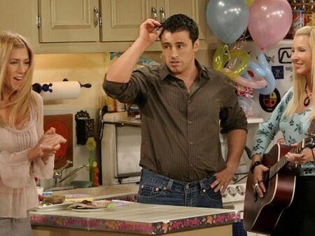 Как Джоуи се сбогува с Чандлър, Америка плаче след тези думи Как-Джоуи-се-сбогува-с-Чандлър,-Америка-плаче-след-тези-думи