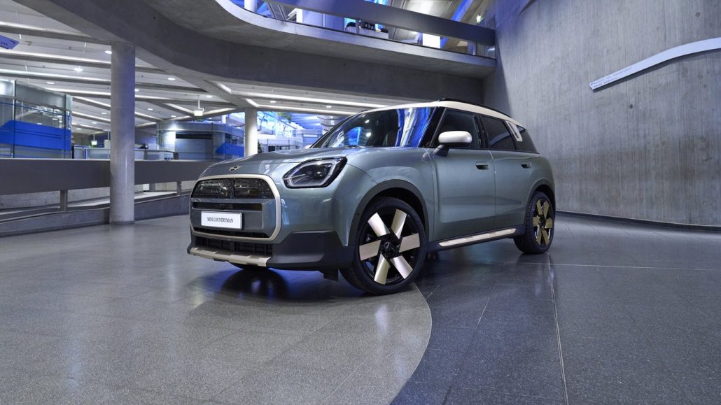 Започна-производството-на-новото-mini-countryman-в-Германия