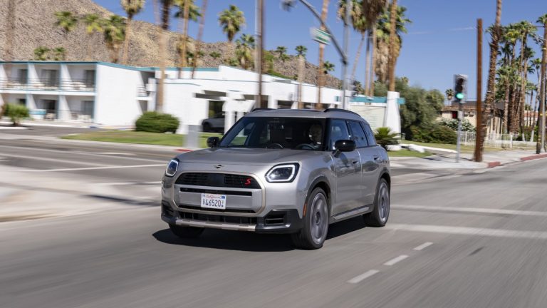 Новото-mini-countryman-s-all4-ще-стане-най-масовият-вариант-на-модела