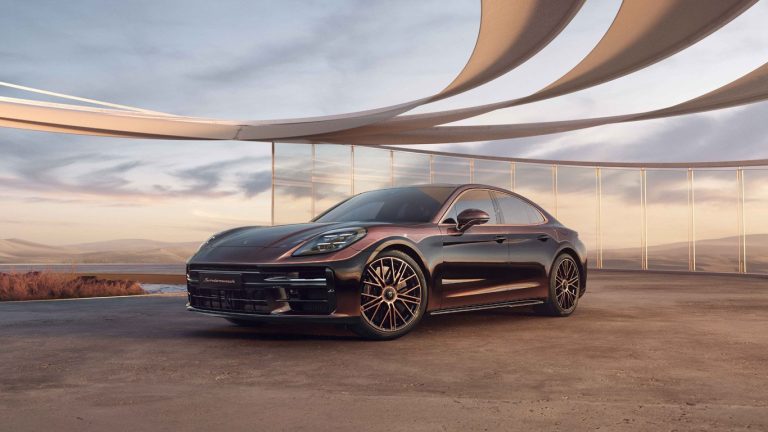 Специално-porsche-panamera-turbo-sonderwunsch-дебютира-в-Шанхай