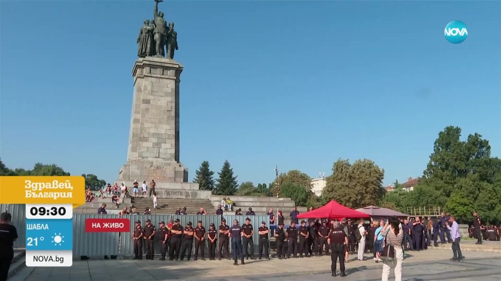 Съдът-спря-демонтажа-на-Паметника-на-съветската-армия