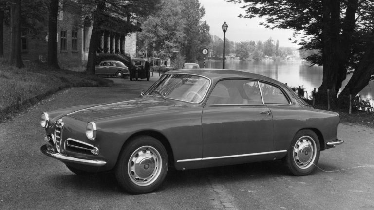 alfa-romeo-чества-70-години-от-появата-на-giulietta