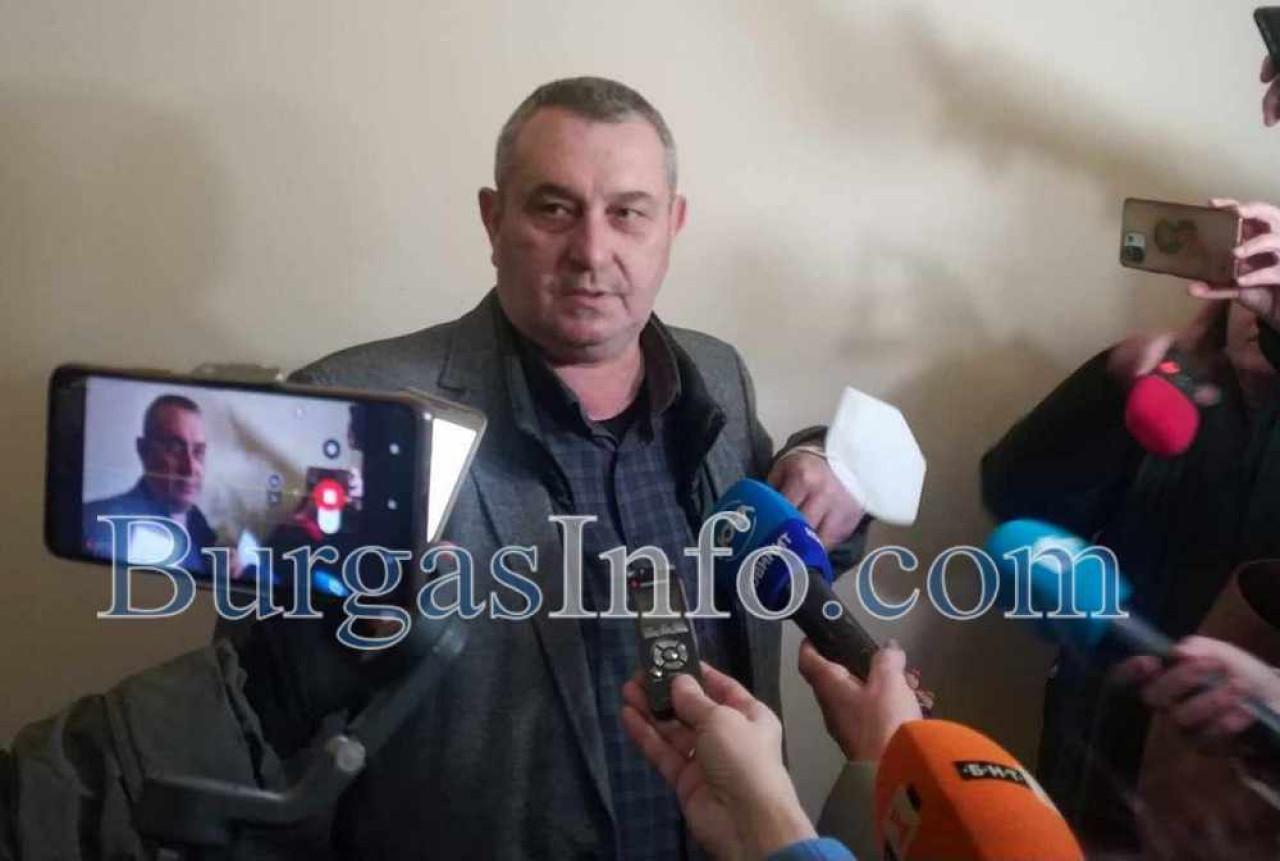 Д-р Паздеров настоява за грипна ваканция в Бургаска област от 1-и до 6-и февруари, щабът решава в момента Д-р-Паздеров-настоява-за-грипна-ваканция-в-Бургаска-област-от-1-и-до-6-и-февруари,-щабът-решава-в-момента