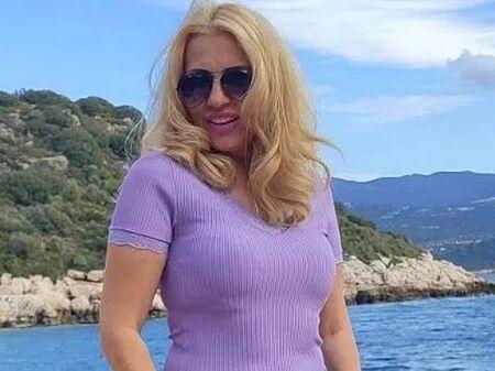 Жената трябва да отиде на място, където не я познават и не знаят на колкото е години, за да я харесат, смята тази фолкаджийка 1 image