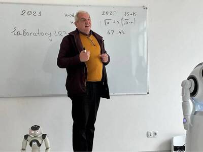 Гимназисти видяха на място нови лаборатории на учените в Университет “Проф. д-р Асен Златаров” 2 170625467567874