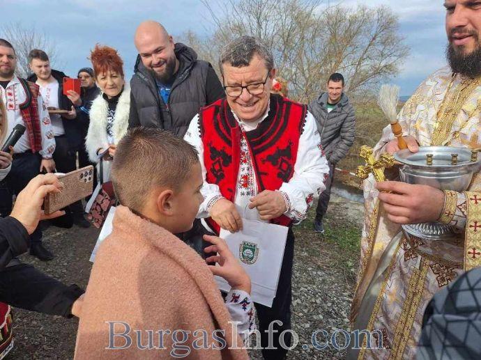 411292209 335339405980174 466762