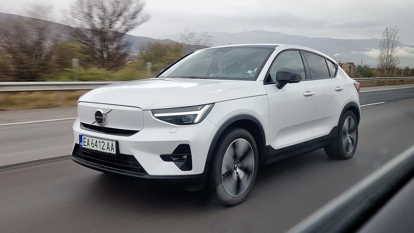 Volvo C40 Recharge с два мотора смайва с динамиката на спортист 2 orig.jpg6597a213c1c9d