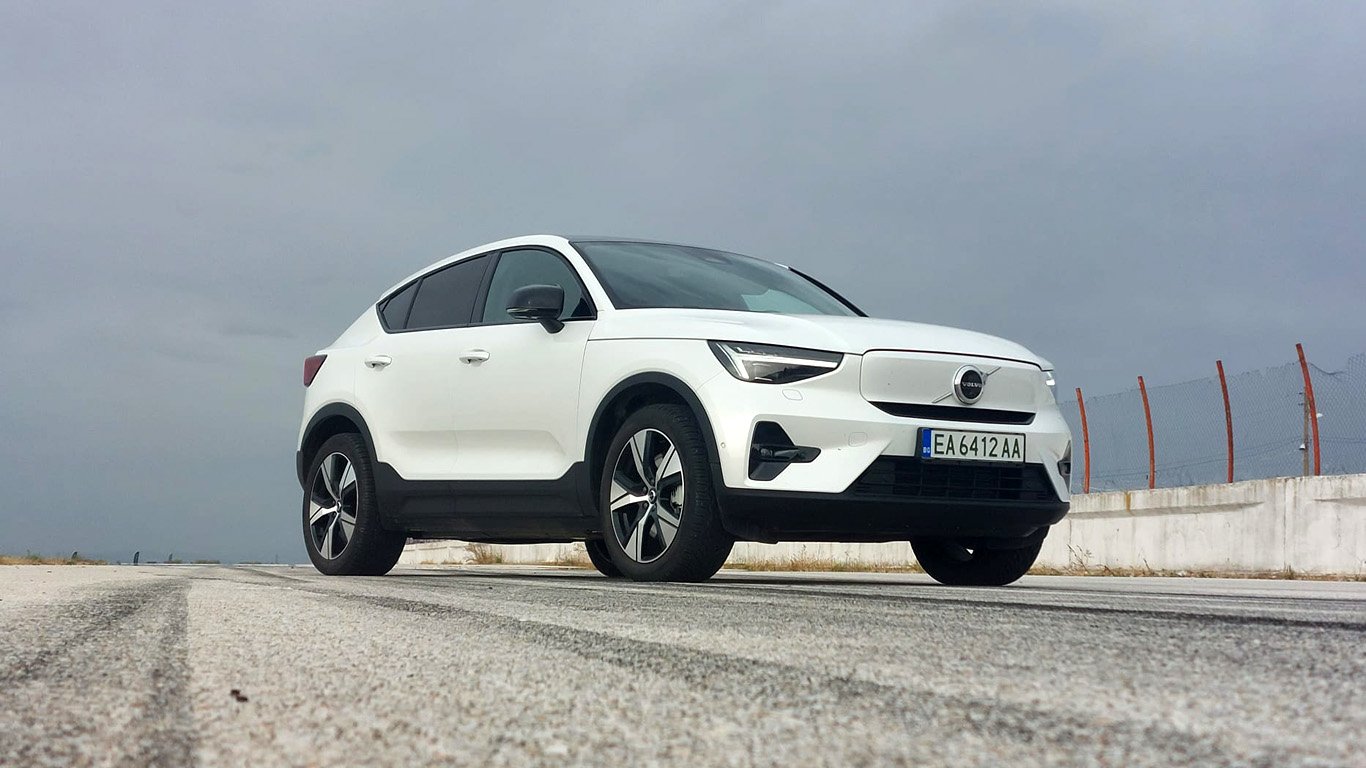 Volvo C40 Recharge с два мотора смайва с динамиката на спортист 4 orig.jpg6597a224db9d3