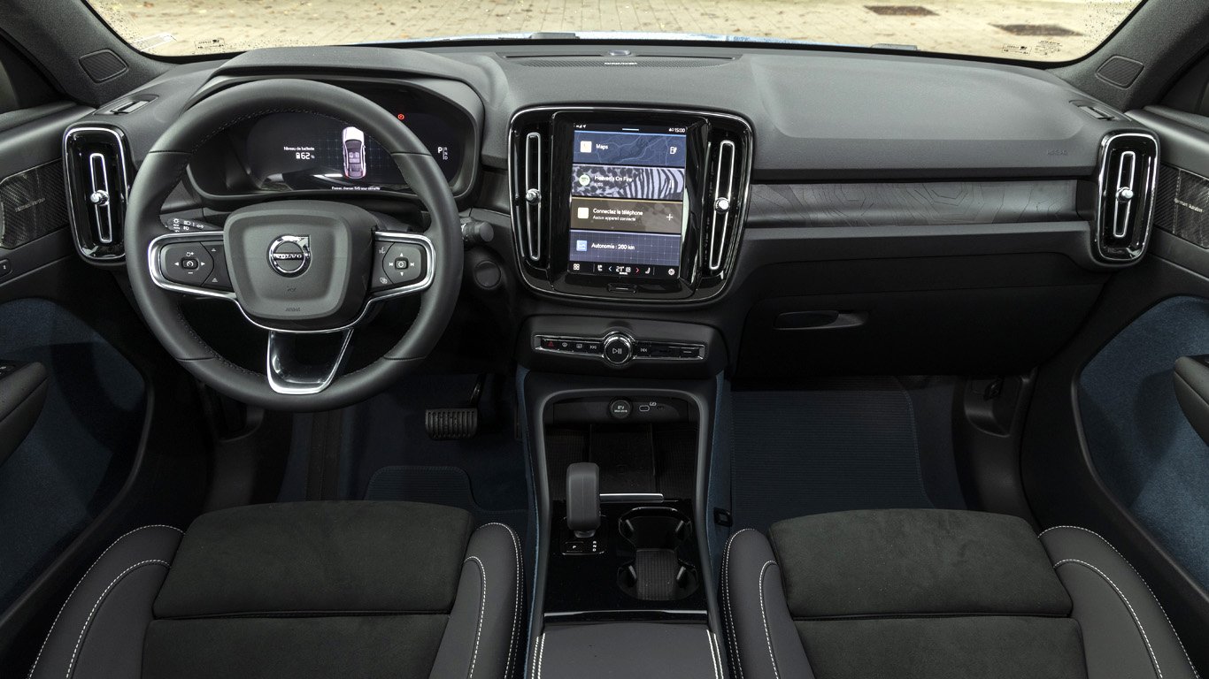Volvo C40 Recharge с два мотора смайва с динамиката на спортист 10 orig.jpg6597a2599f155