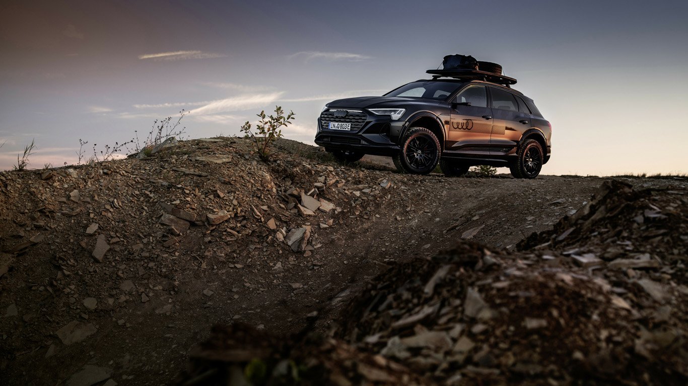 Audi Q8 e-tron Edition Dakar е готово за офроуд и хлъзгави пътища 2 orig.jpg659f9caa9998b