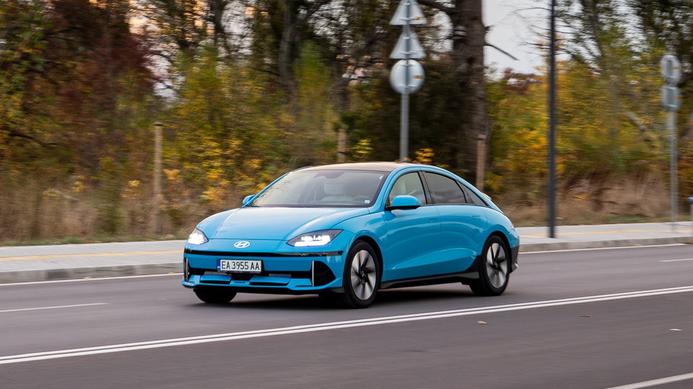 Hyundai IONIQ 6 - най-добрият електромобил в света? 10 orig.jpg659faafb86ec9