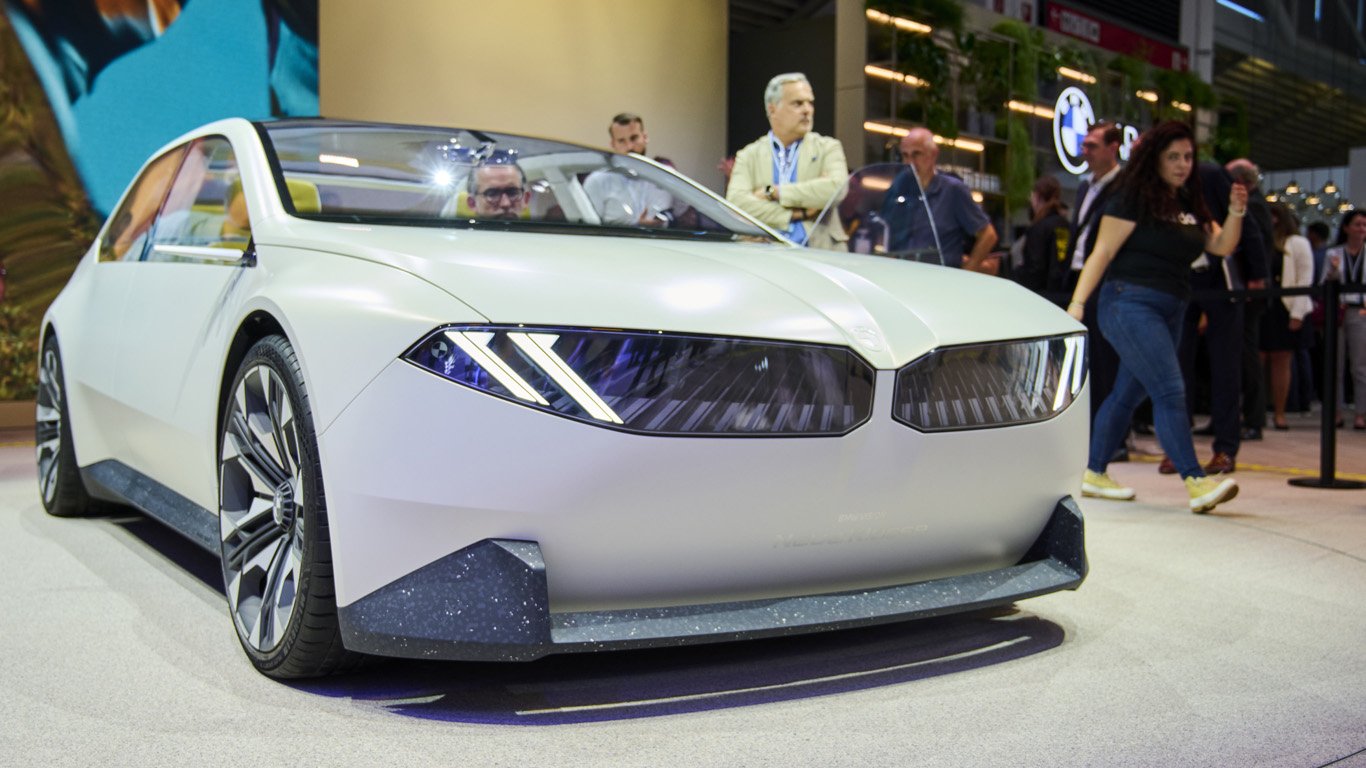 BMW трансформира завода си в Мюнхен към електрически модели 4 orig.jpg65a645c6848d2