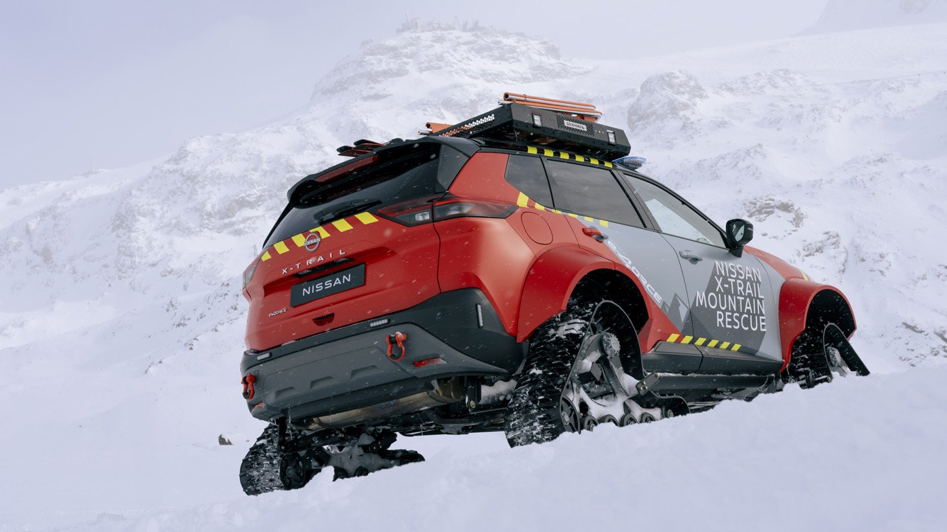 Nissan направи специален X-Trail за спасителни акции на скиори 1 orig.jpg65af91b41d328