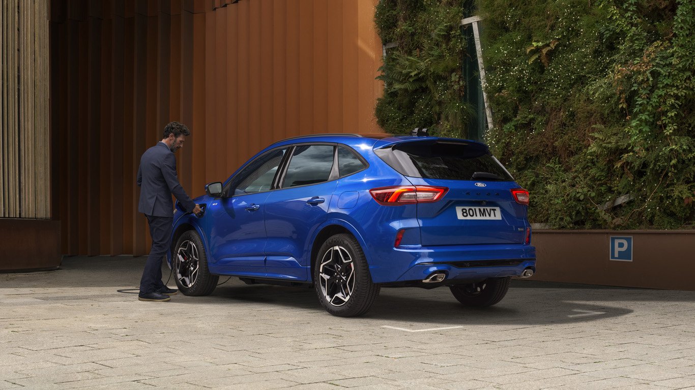 Ford Kuga Hybrid предлага до 900 км пробег с един резервоар гориво 1 orig.jpg65af9fc36dea7