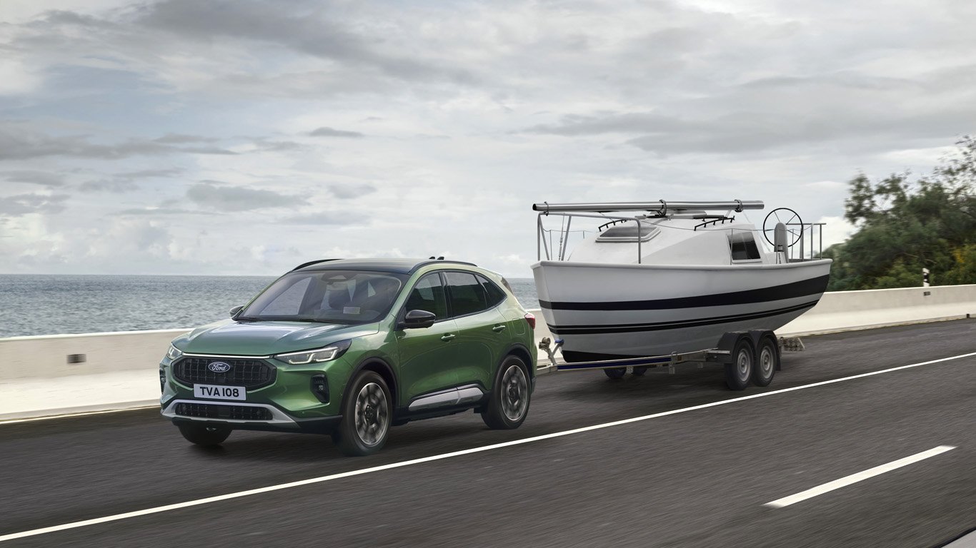 Ford Kuga Hybrid предлага до 900 км пробег с един резервоар гориво 2 orig.jpg65af9fcc85e4b