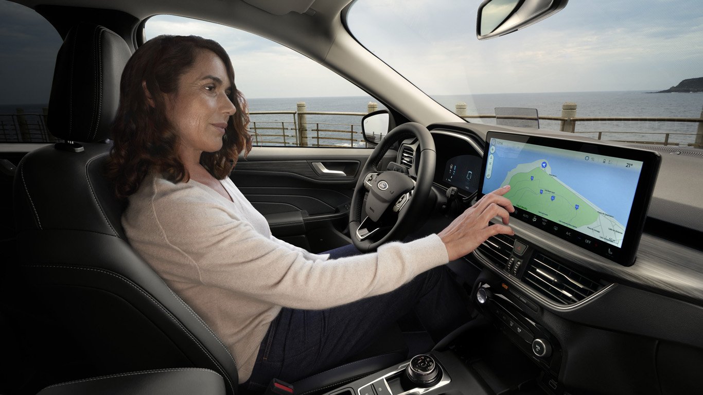 Ford Kuga Hybrid предлага до 900 км пробег с един резервоар гориво 4 orig.jpg65af9fdcd9201