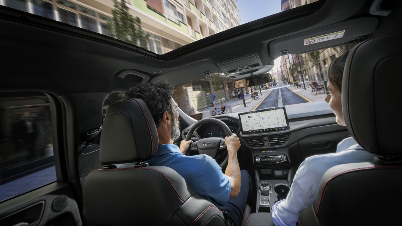 Ford Kuga Hybrid предлага до 900 км пробег с един резервоар гориво 5 orig.jpg65af9fe523e5b