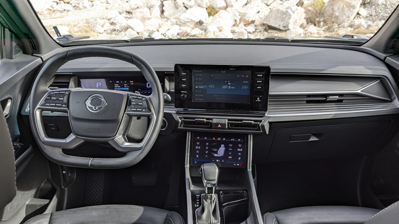 Новият Torres е най-добрият модел на корейската компания досега (тест-драйв) 4 orig.jpg65ba83b8b8d38