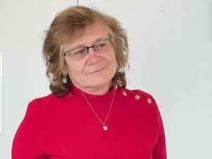 Емблемата-на-бургаската-просвета-Йорданка-Ананиева-стана-част-от-екипа-на-НХА