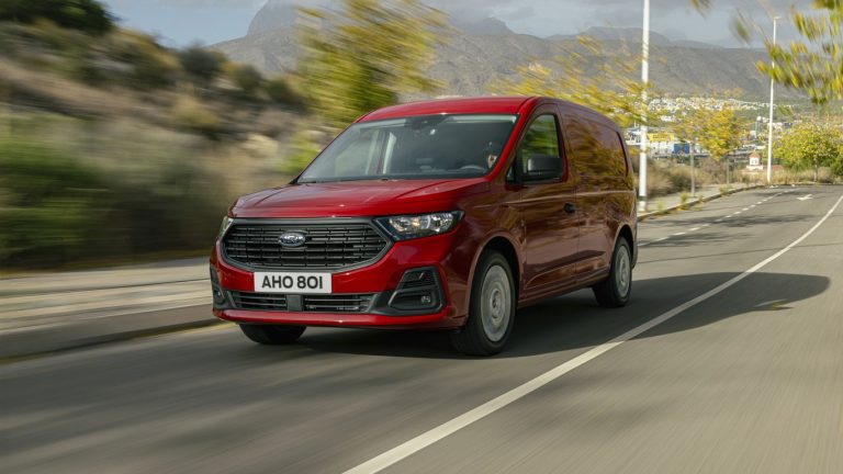 Новият-ford-transit-connect-ще-предлага-plug-in-хибридно-задвижване