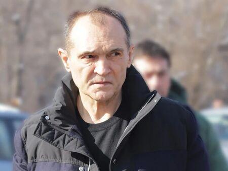 Защо МВР закачи Васил Божков към Алексей Петров? Защо-МВР-закачи-Васил-Божков-към-Алексей-Петров?