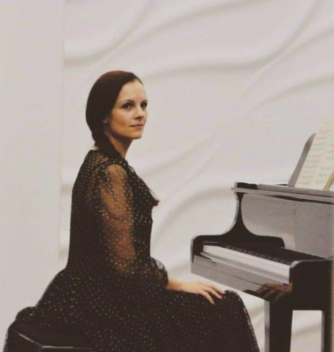 Даниела Дякова и Александър Крунев дават начало на новия творчески сезон в Държавна опера – Бургас 2 25D0 25A2 25D0 25BE 25D0 25B4 25D0 25BE 25D1 2580 25D0 25BE 25D0 25B2 25D0 25B0jpg