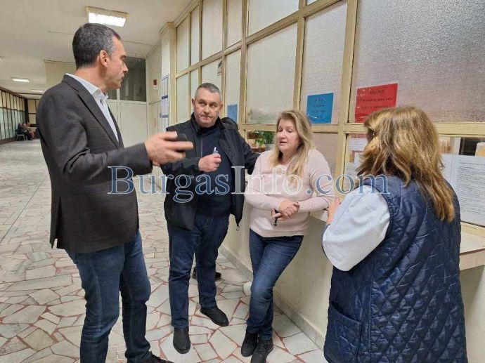 Пожарът в Психото в Бургас: Пушекът тръгнал от коридора на 9-ия етаж, където няма ел. табло, 1 човек е пострадал 1 12 2520 2520Copy 25201