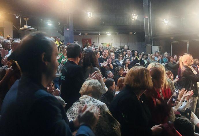 Иван Радоев, Юлиан Вергов, Моню Монев поднесоха на Бургас "Кафе с претенция" 2 418643935 905359494654176 149992