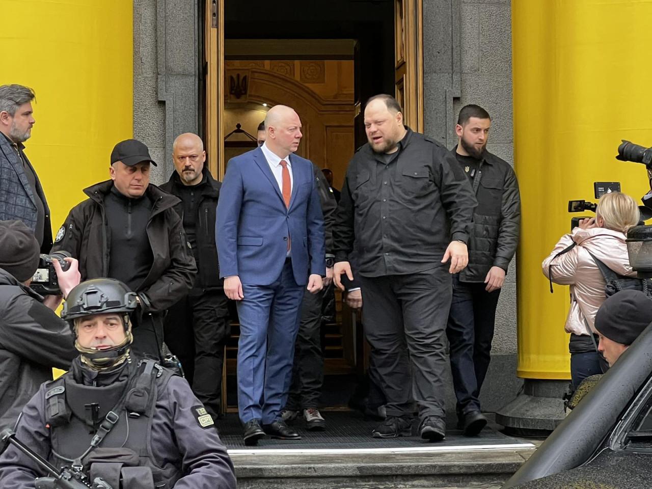 Росен Желязков пред украинския парламент: Няма да ви изоставим 1 image