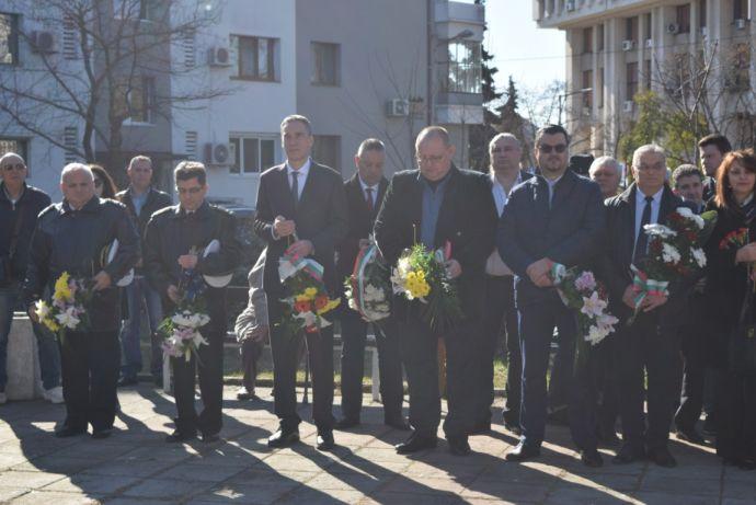 9cc8501213da60590390eb86efa8401a