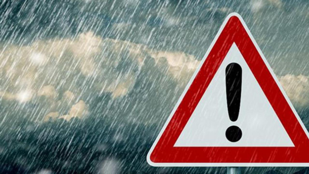 Обявиха жълт код за силен вятър, времето ще се затопля 1 image