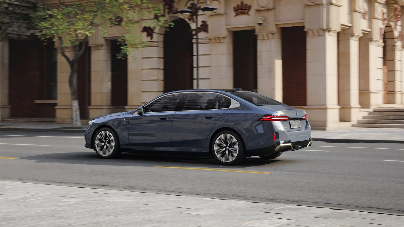Новото BMW Серия 5 за Китай се произвежда в Шънян 3 orig.jpg65bbc72268c89
