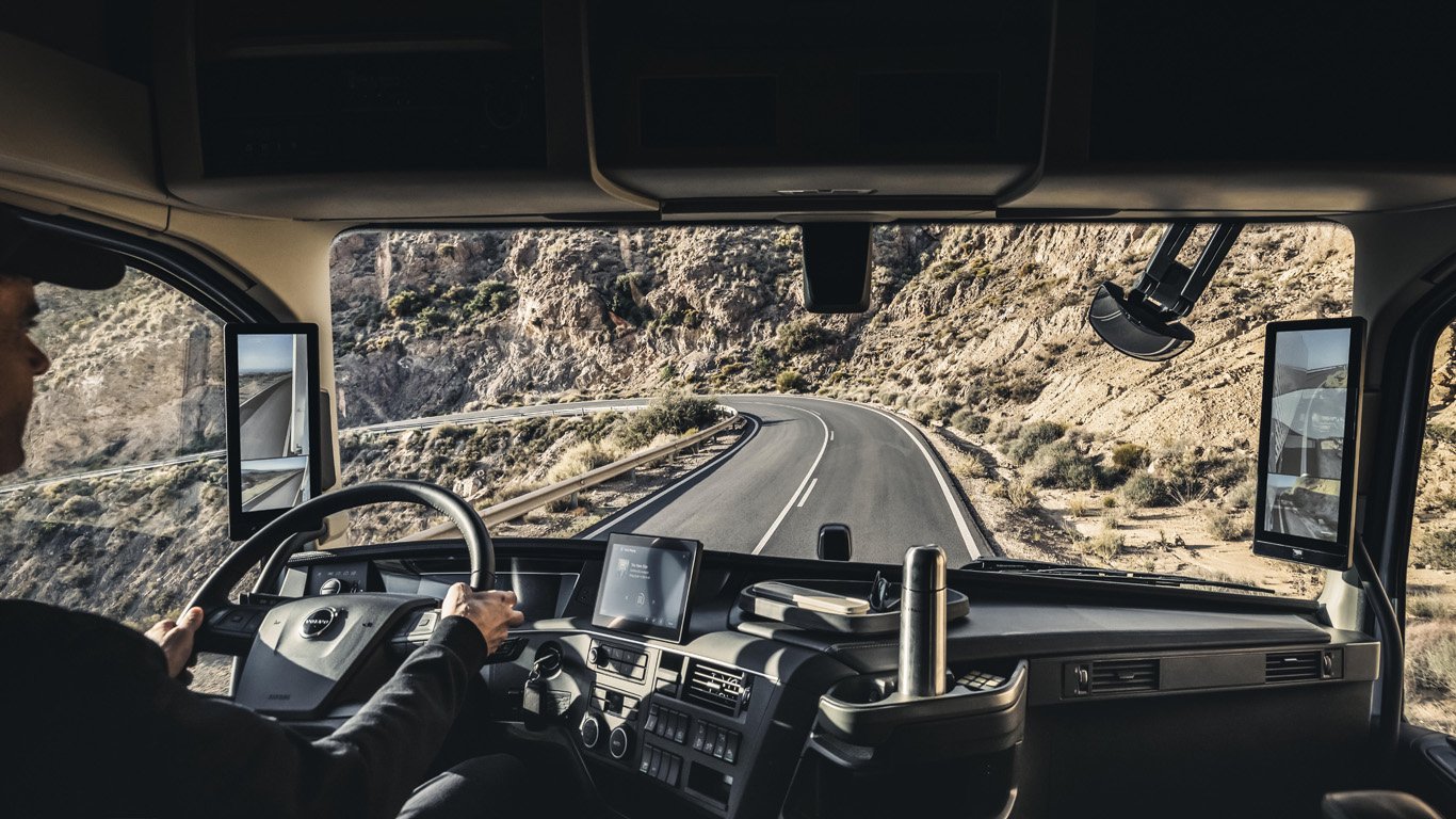 Volvo FH Aero ще може да се движи с дизел, електричество или биогориво 5 orig.jpg65bbd53369c1f