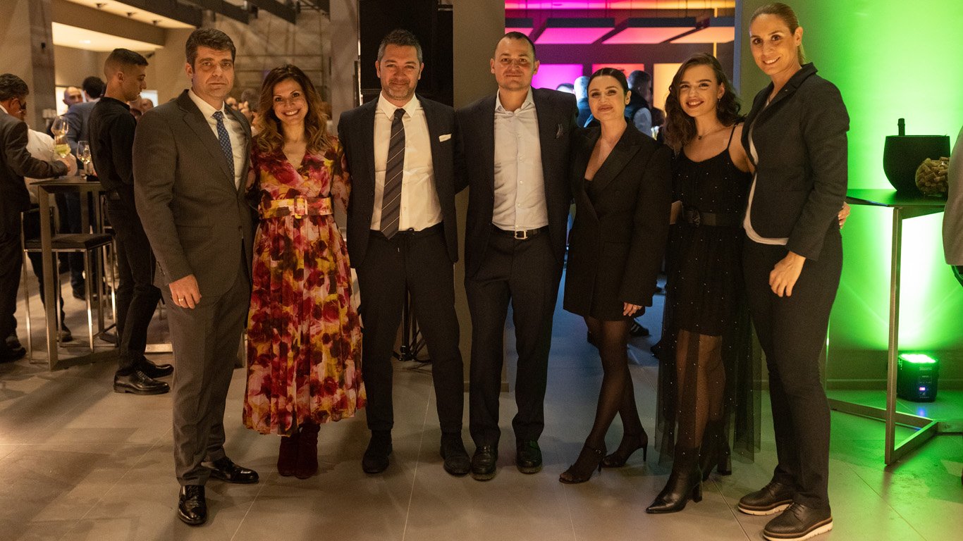 Maserati отвори нов шоурум в София 2 Екипът на „Ауто Италия”, официален представител на Maserati за България