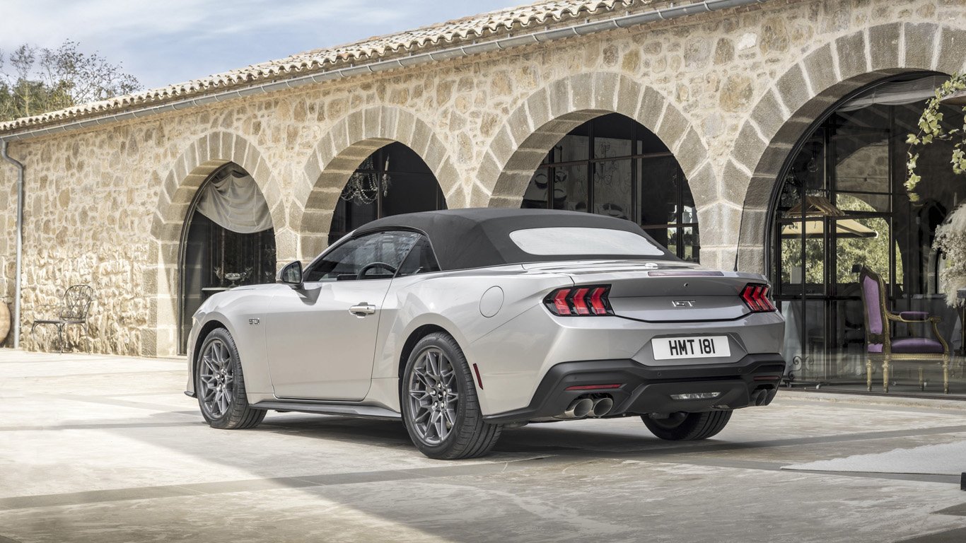 Новият Ford Mustang идва в Европа като купе и кабриолет 3 orig.jpg65c3da514a50a