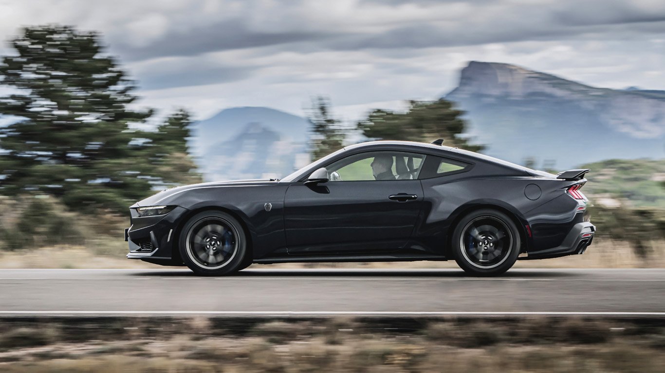 Новият Ford Mustang идва в Европа като купе и кабриолет 6 orig.jpg65c3da542069d