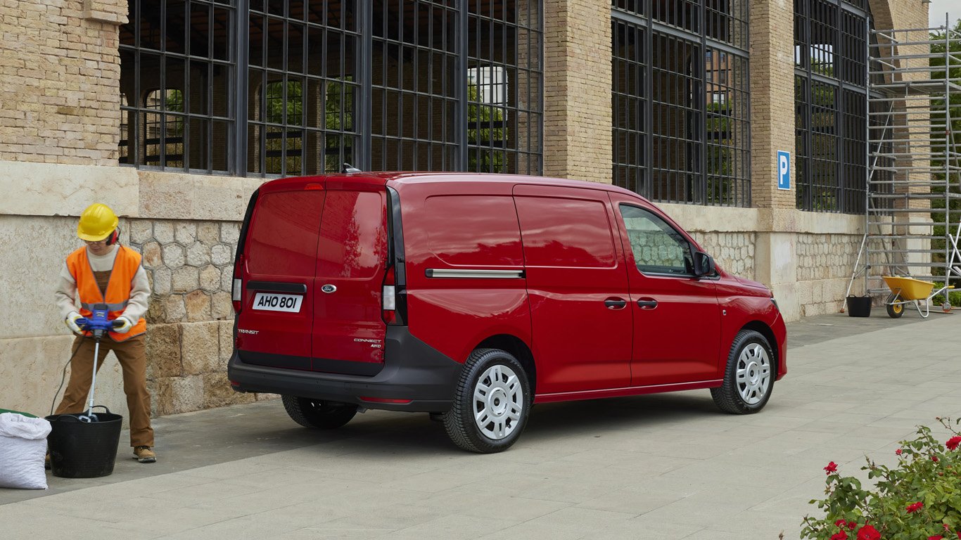 Новият Ford Transit Connect ще предлага plug-in хибридно задвижване 1 orig.jpg65c3f66a6661a