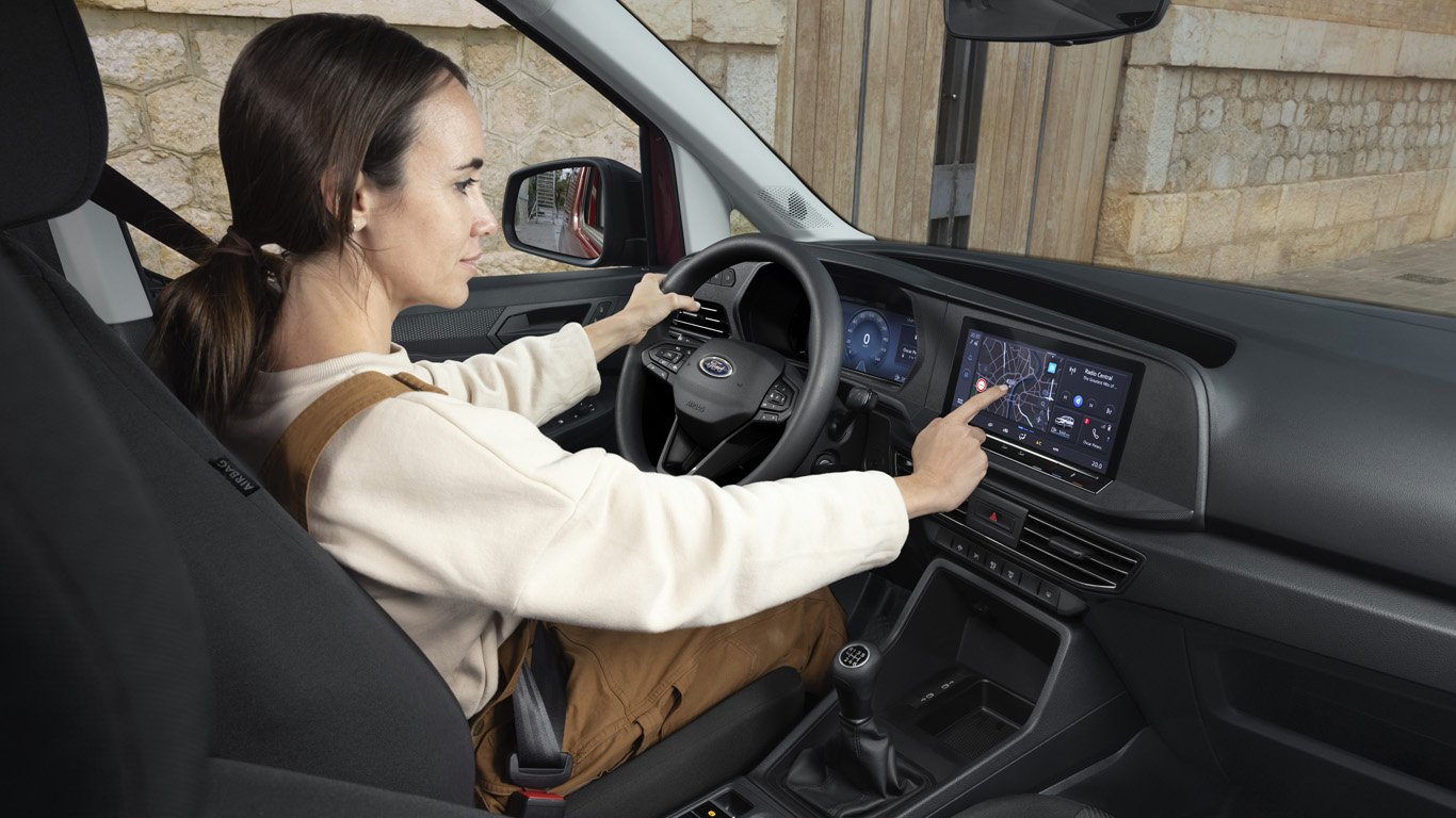 Новият Ford Transit Connect ще предлага plug-in хибридно задвижване 10 orig.jpg65c3f672b6c62