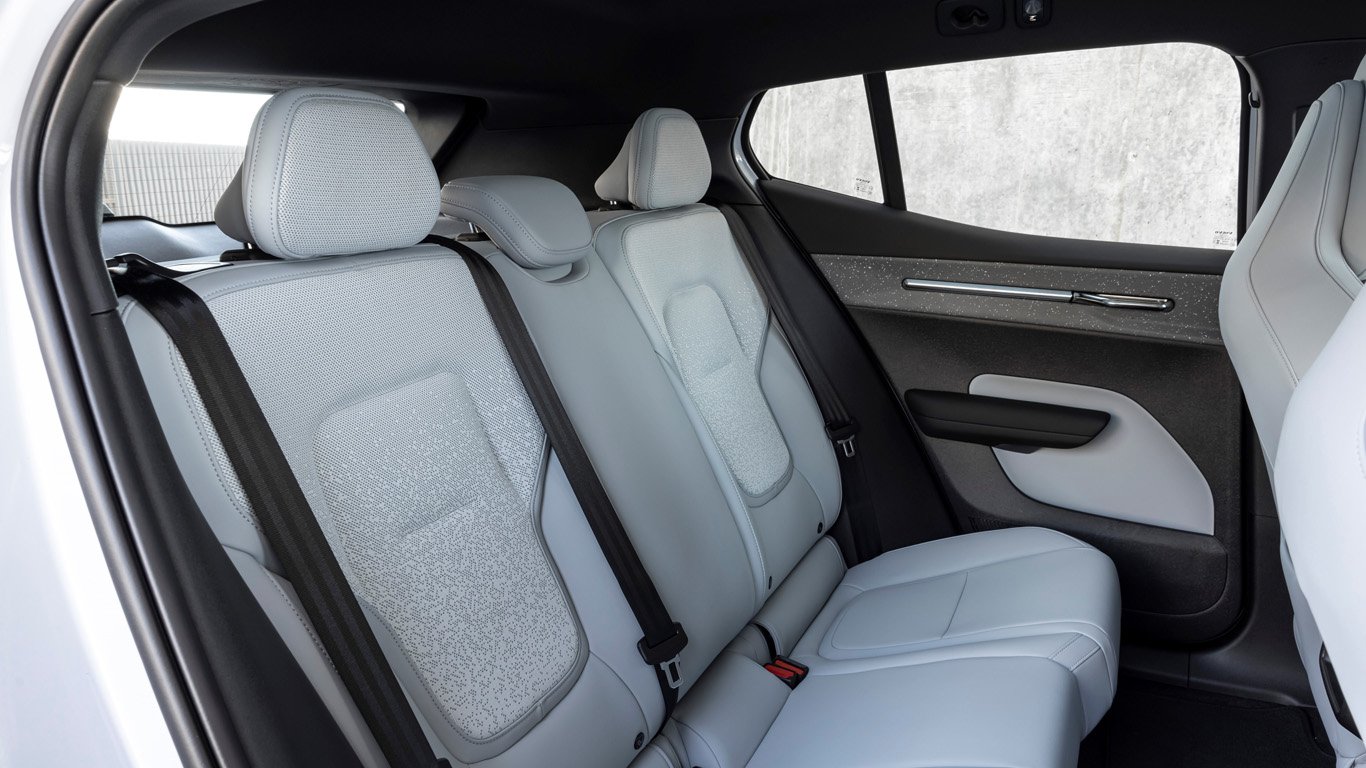 Новото Volvo EX30 стана най-бързият модел в историята на марката 6 orig.jpg65c68b658ea0d