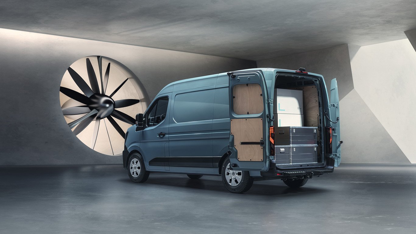 Новото Renault Master E-Tech electric изминава до 460 км с едно зареждане 2 orig.jpg65c7dce048bde