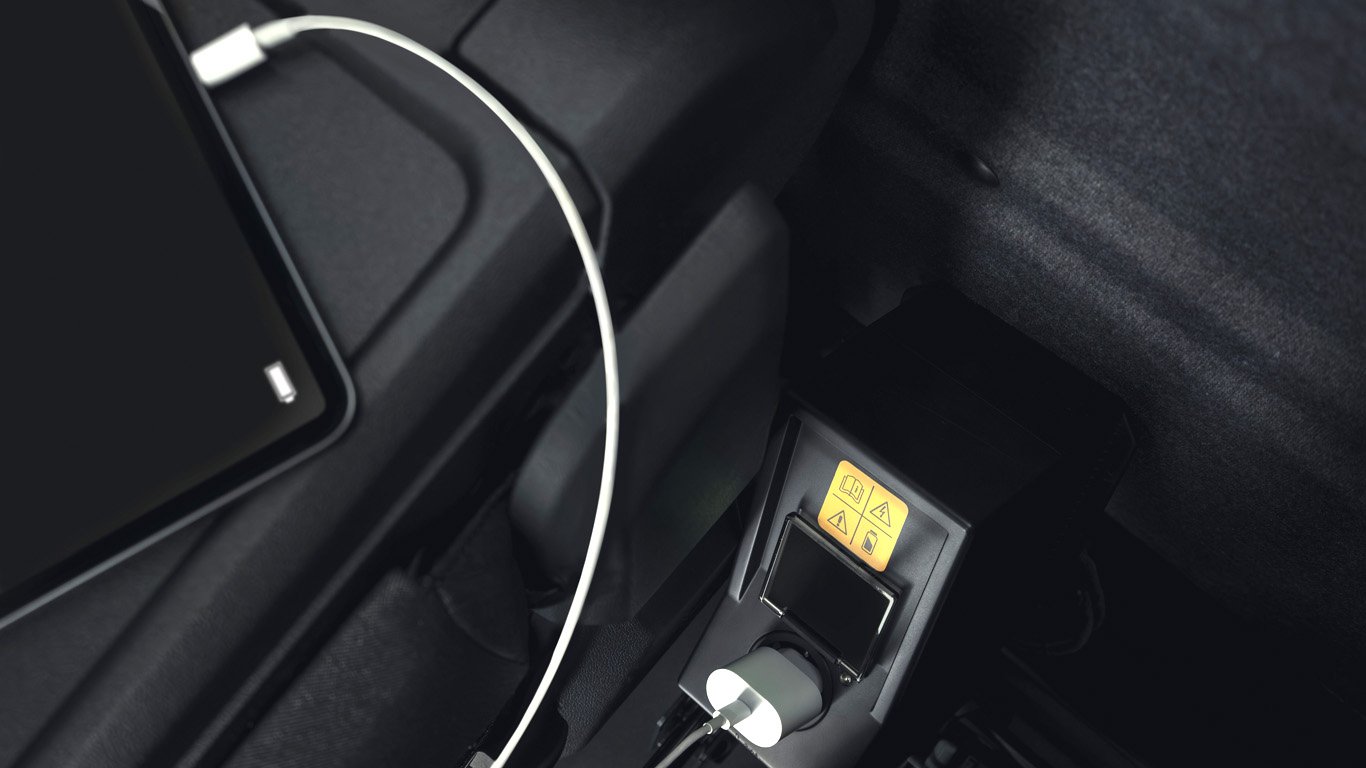 Новото Renault Master E-Tech electric изминава до 460 км с едно зареждане 6 orig.jpg65c7dce3cd513