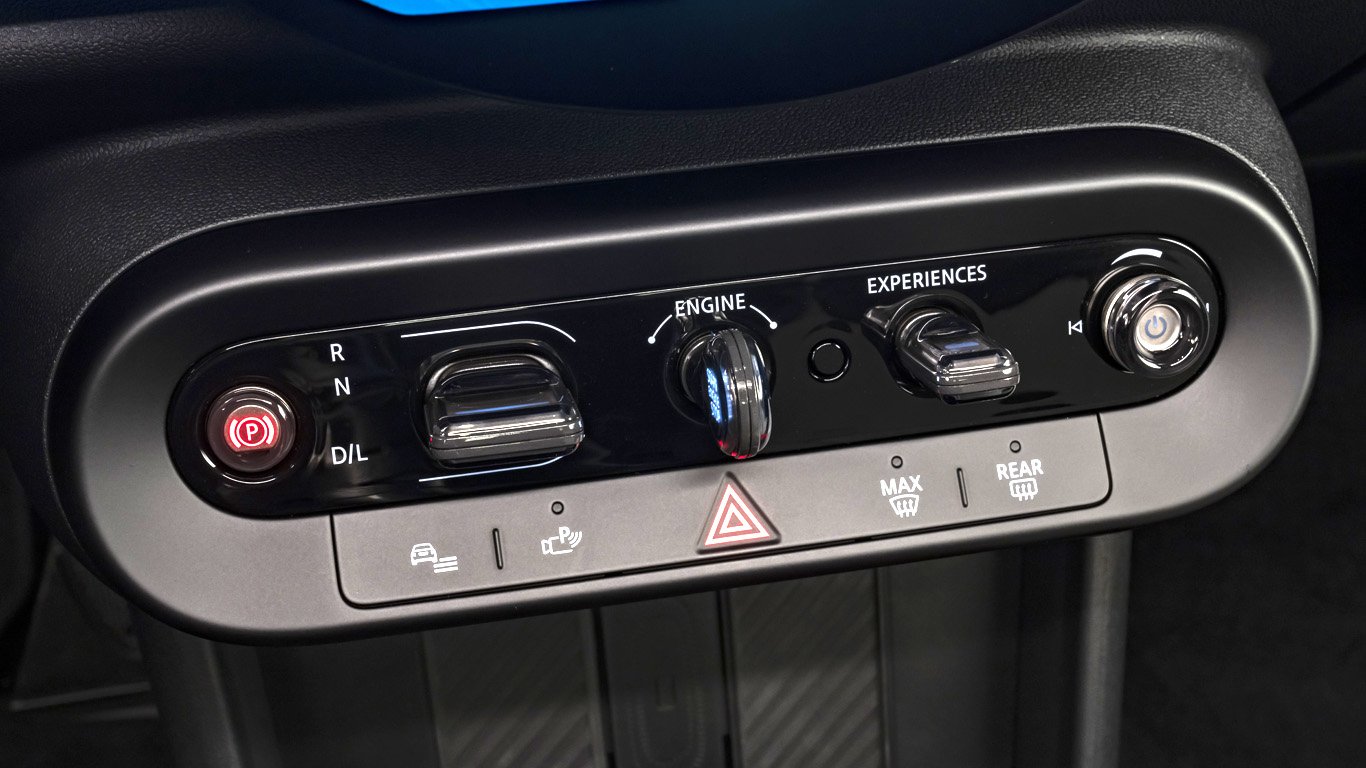 Новото MINI Cooper идва с два мощни бензинови двигателя и автоматик 3 orig.jpg65cd22e5323f4