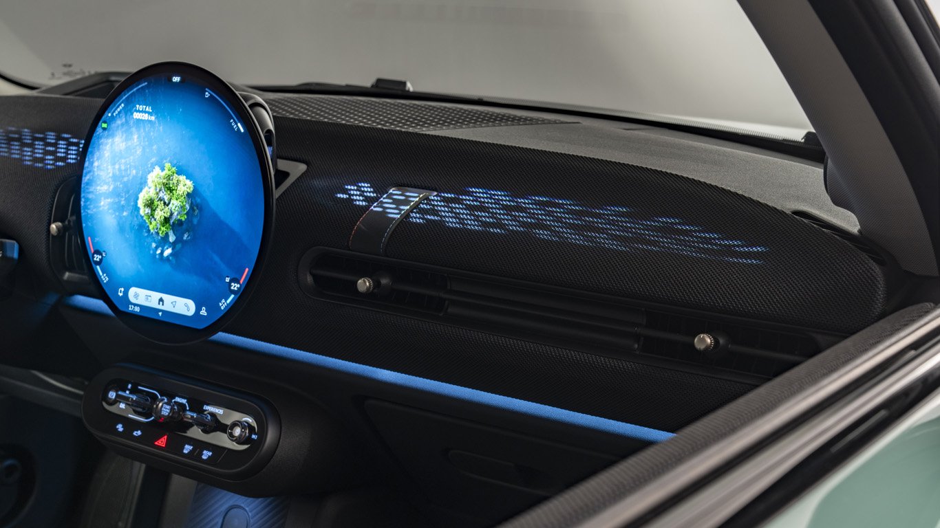 Новото MINI Cooper идва с два мощни бензинови двигателя и автоматик 9 orig.jpg65cd22eaadf3e