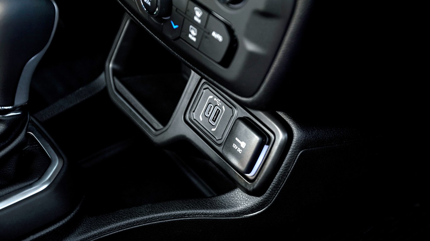 Jeep Renegade идва с две хибридни версии и намален разход на гориво 4 orig.jpg65ce665393049