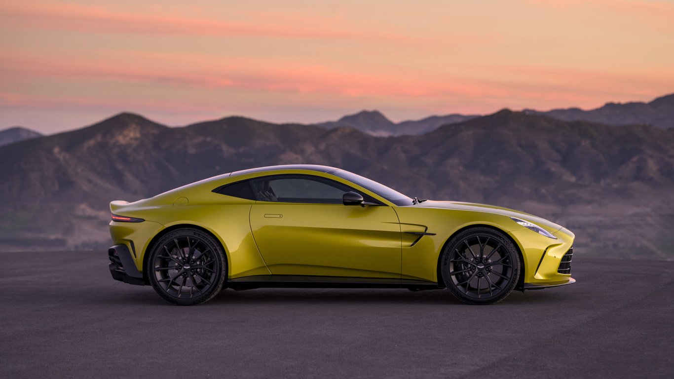 Aston Martin Vantage получи още повече мощност и привлекателен дизайн 4 orig.jpg65ce826e7decc