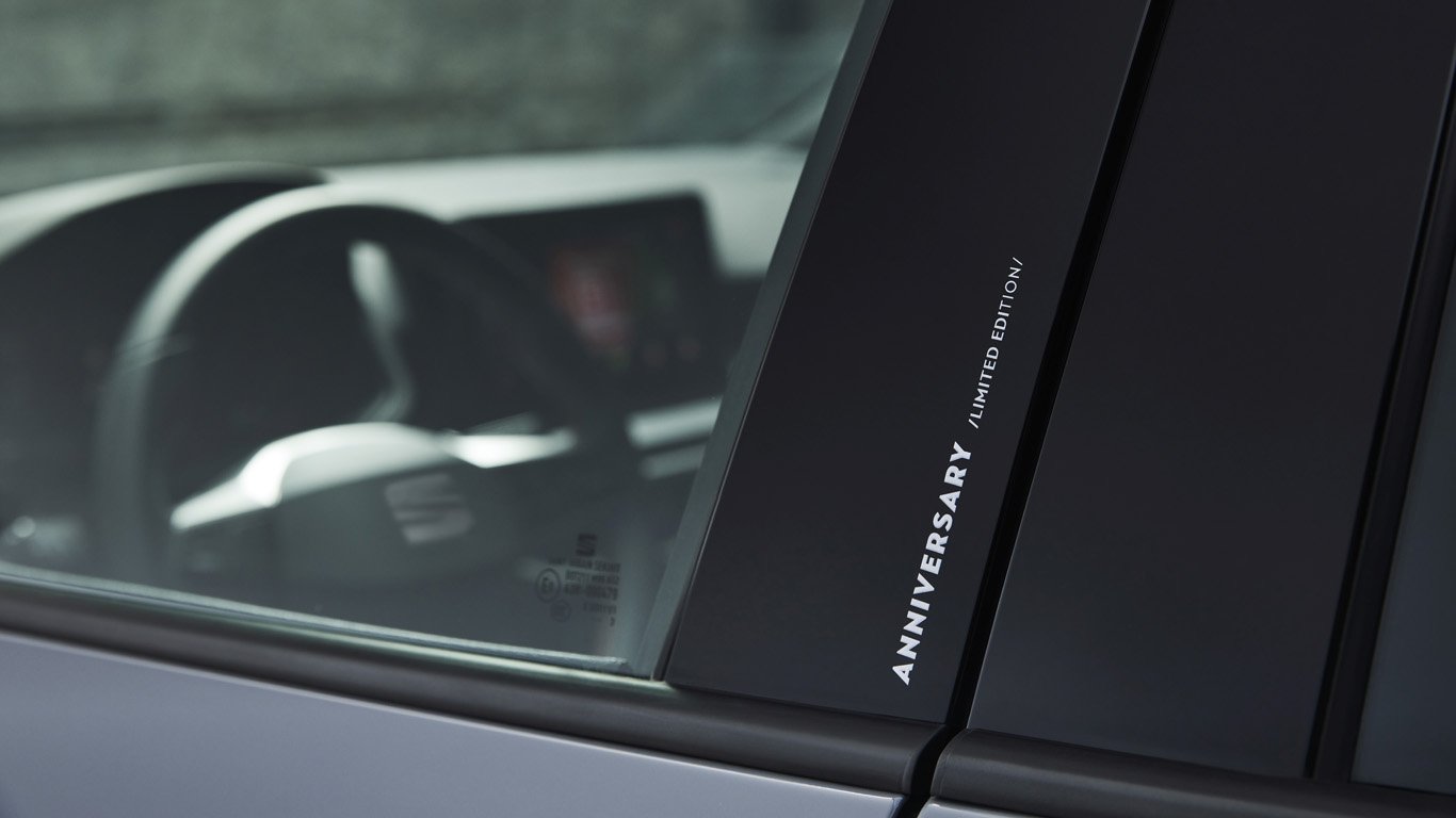 SEAT празнува 40 години от създаването на Ibiza със специално издание 4 orig.jpg65d11763c7407