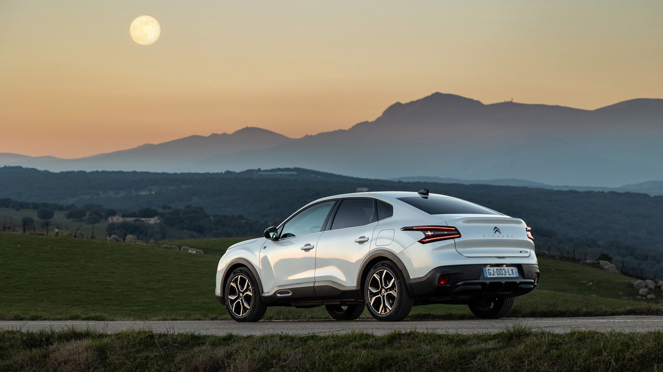 Citroen e-C4 X спечели тест за изминаване на 1000 км за най-кратко време 1 orig.jpg65d68b0bb10df